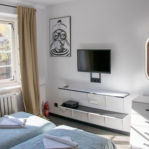 Mostek 32 Silent Apartment